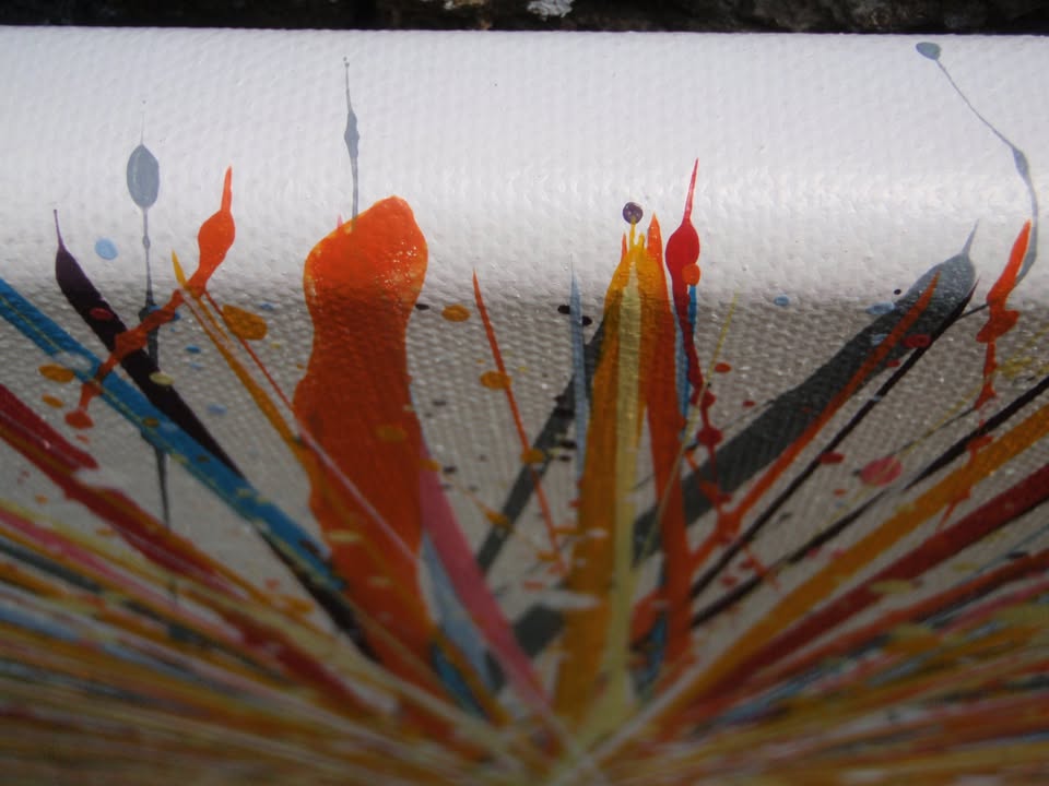 Yellow star painting on 80cm by 60cm stretched canvas - detail